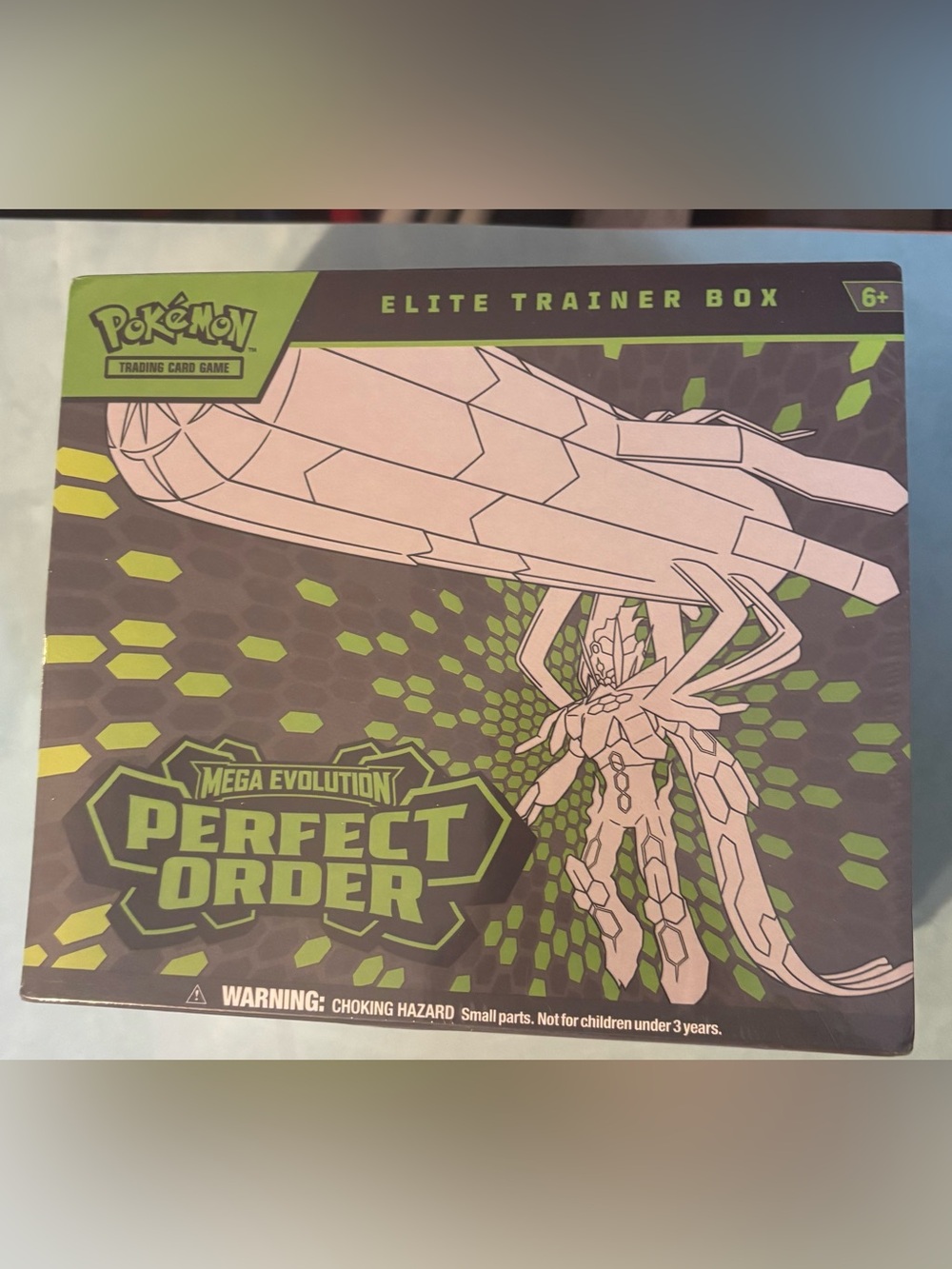 Pokemon Elite Trainer Box - Perfect Order (Green)